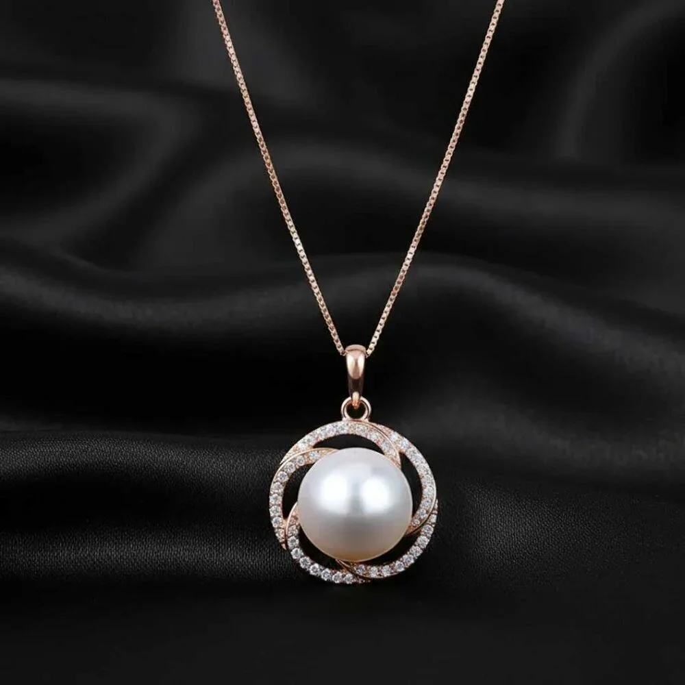 Ladies Elegant Rose Gold Pearl Necklace